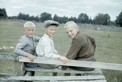 Unknown children, 1938, Sweden.