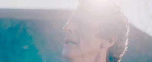 attackoneyebrows:  same old, same old. just the doctor and clara oswald in the tardis. (x) 
