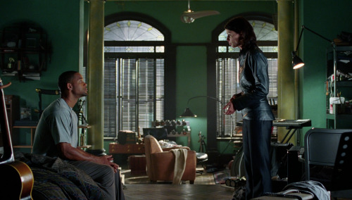 Del’s apartment in I, Robot (2004)