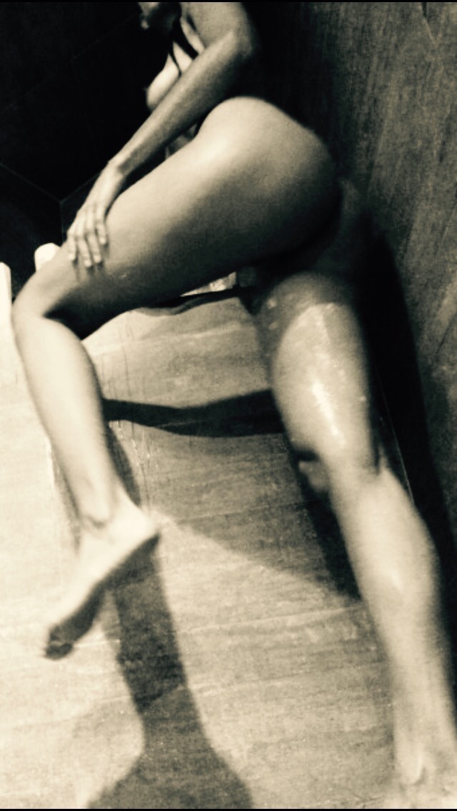valentinarossi6969:  maodexter123:  feistylittleleopard:  Wow! The angles, the soapy