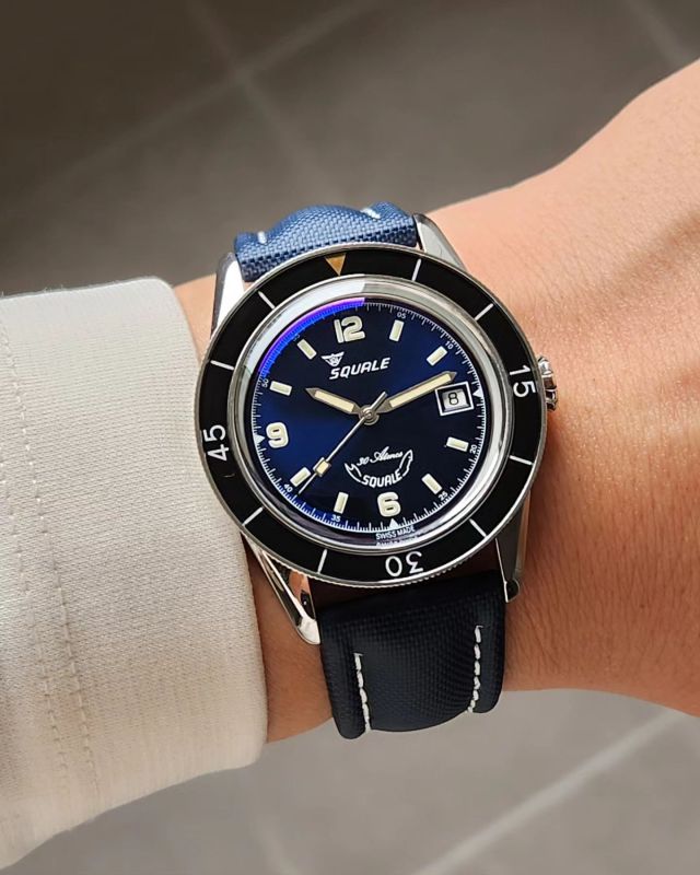 Instagram Repost 

 professional_watch_reviews 

 Squale Sub-39 SuperBlue Dive WatchArtem Sailcloth Navy Strap스쿠알레 수비노 아르템 스트랩과의 조합강추드립니다 ❤️ 🤍 💟 🧡 

 @artem.straps@squaleofficial [ #squalewatch #monsoonalgear #divewatch #toolwatch #watch ]