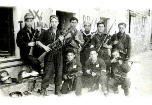from-around-the-globe:Italian anarchists armed and organized to resist Mussolini’s fascists and occupying Nazi forces. 