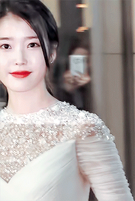 jaendeukie:(181128) a sophisticated IU ♡ Asia Artist Awards *:･ﾟ✧