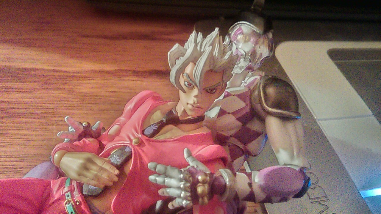 Purple haze came in the mail today!!!!!!  Sorry for the poor camera quality as always