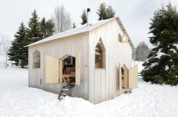 architorturedsouls:Reconstruction of a Chalet