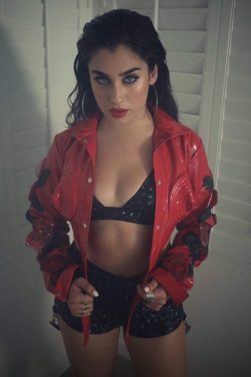 5hontour: LaurenJauregui: The original me wouldn’t fuck w ya