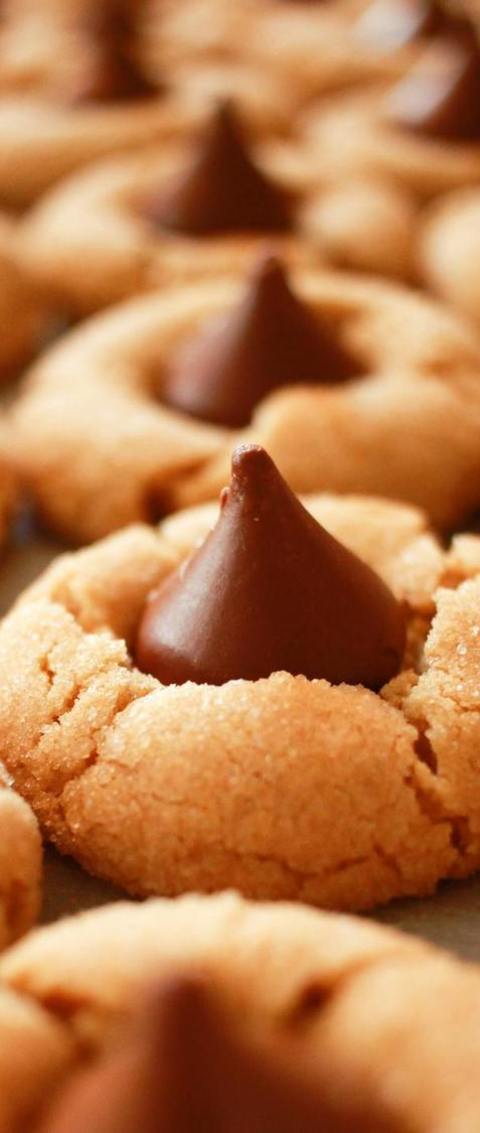 Peanut Butter Kiss Cookies