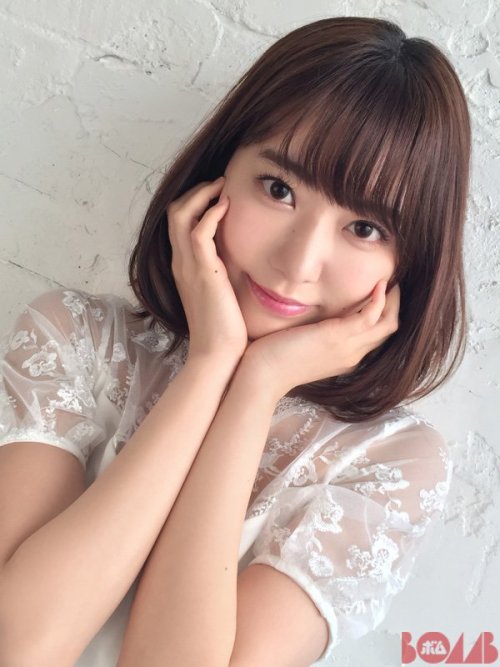 soimort48:  「BOMB!(ボム!) 2018年3月号」 宮脇咲良  https://www.amazon.co.jp/dp/B079BJTVFP/