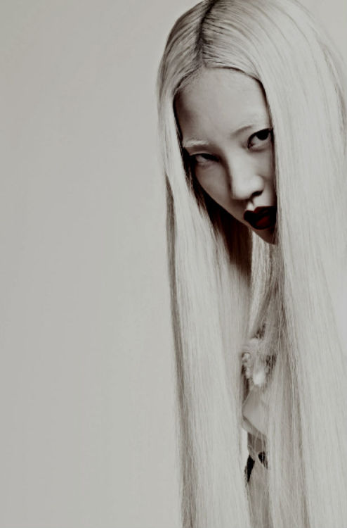 sexrova:  Soo Joo Park by Hong Jang Hyun, W Korea May 2013 