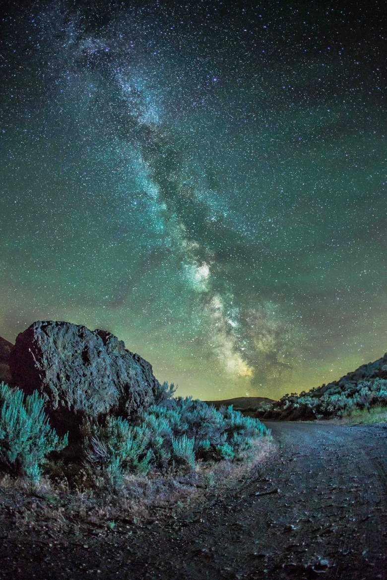 0ce4n-g0d:  (via 500px / Douglas Creek now with more Milky Way by Josh Tarr)    