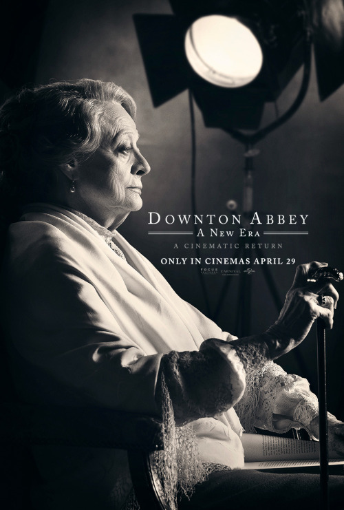 » Downton Abbey: A New Era (2022, Dir. Simon Curtis) , UpstairsDownstairs this way.