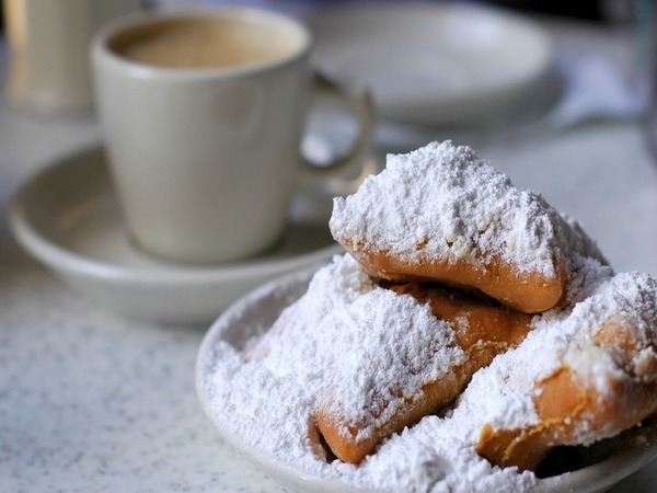 hersensualside:  obscenite:  Breakfast at O’s… Good morning, my sexy friends!