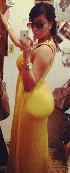gurillaboythamane:  iofbeholder:  yellow (more…)View Post  SEXY BAD BITCH