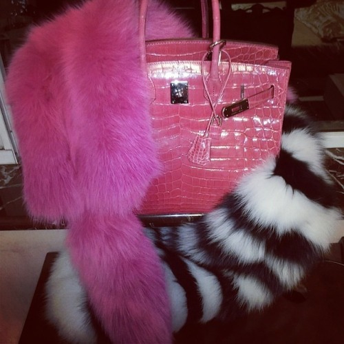 f-ckinclassy: f-ckinclassy.tumblr.com
