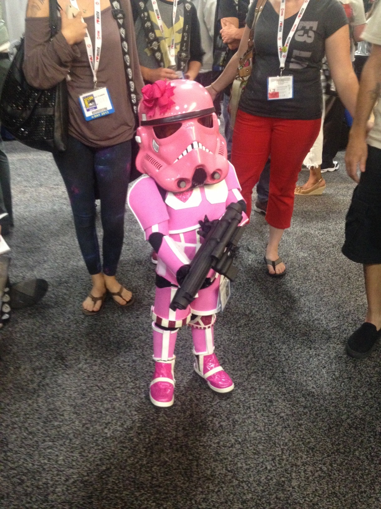 blktauna:  samaralex:  Omgomgomgomgomg I love her  Maid of Wynn!!! 