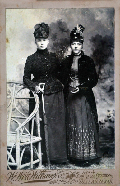 gentlyepigrams:Two young women in Dallas, 1890s.