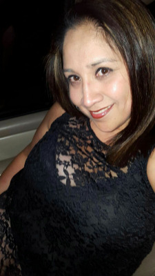 thicktexashotties:  My hotwife Angel San