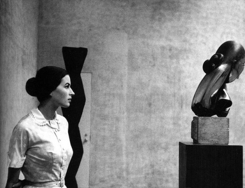 at the Museum of Modern Art 1956 ,Melle Pogany