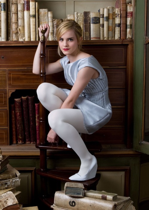 celebsinpantyhose: Emma Watson in white tights 2