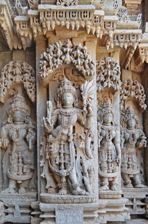 Kamadeva, Chennakesava temple, Karnataka