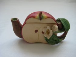 sheephoof: http://one-offs.net/collections/teapots