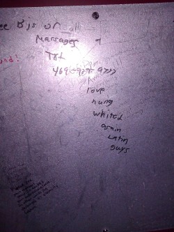 ahorseformykingdom:  lolwut? Denton’s stalls