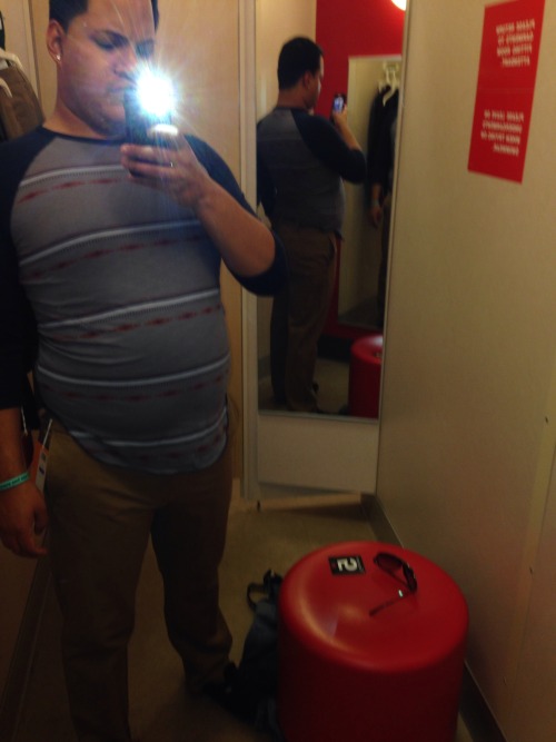 beefybrothers:  Thanks for the Submit, You are right lorenzo  guess I’m not a medium anymore :/  