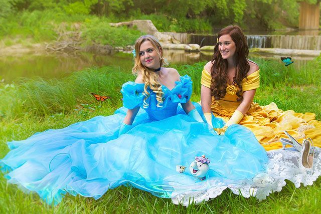 brycehalvorson: lillolajane:  quirkinky:  refinery29:  This couple dressed as Disney