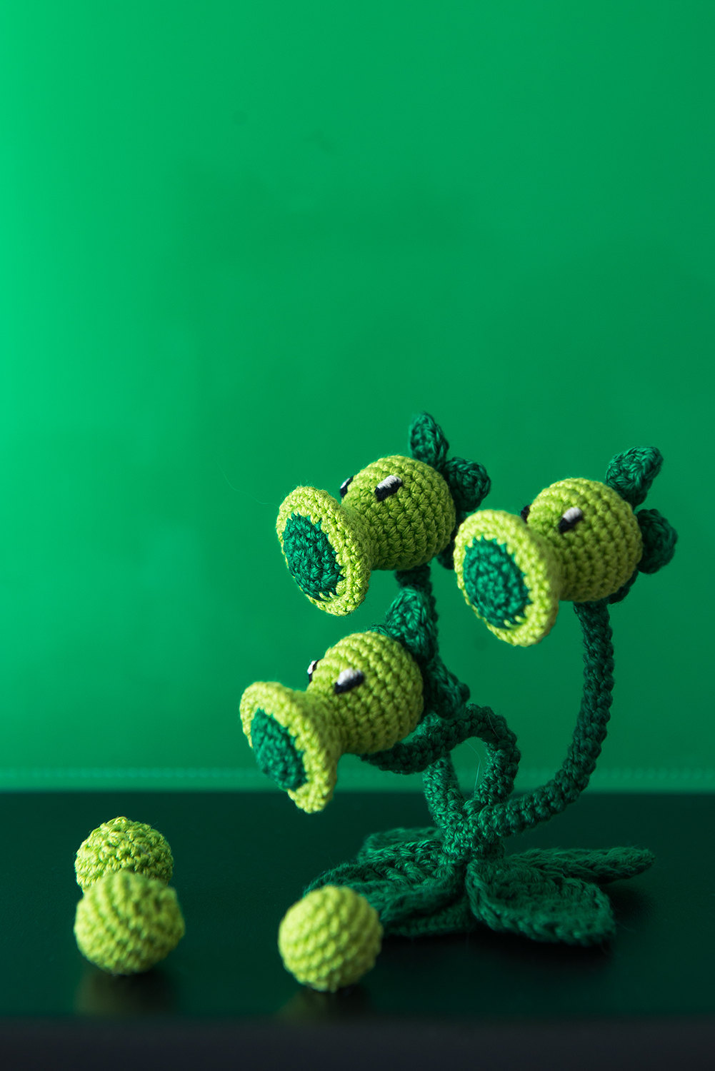 tumblreando-ando:  pxlbyte:  Plants Vs Zombies Crochet by Aradiya via xombiedirge