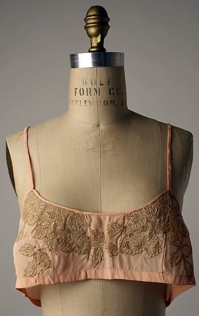 tigerinvenus:  1920s French silk/cotton brassieres