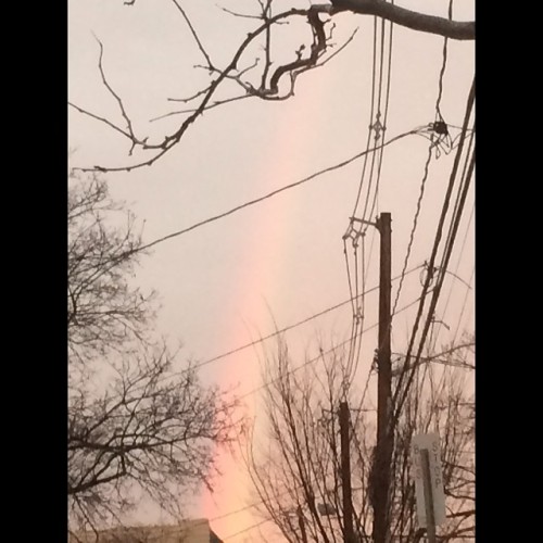 Shout out to my gays this rainbow was awesome but iPhones suck 🌈👭👫👬