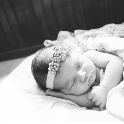 So precious @katiengirls #jolieusa #jolieheadbands #petit #petitjolie