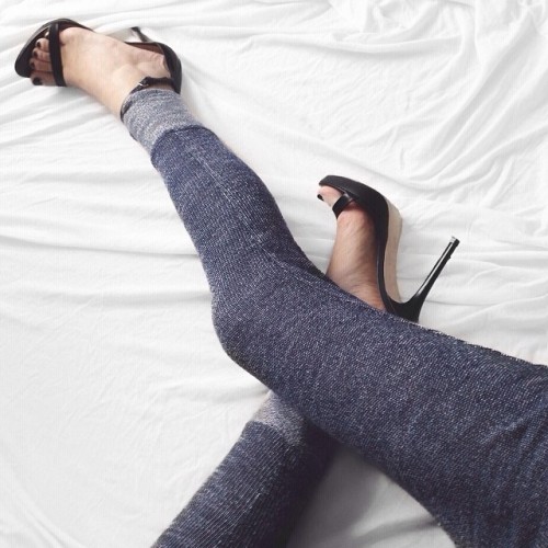 glowust: sassyeh: thehollywoodheels: ✖️Blue Sweatpants✖️ For the one that are interested, Yes the pa