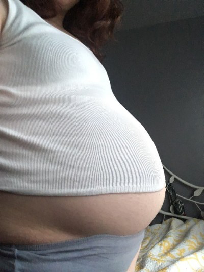 bigbellygirl321:Another amazing edit by @pregomorph if you wanna help me get that round take a look at my belly fund or purchase custom videos every little bit is fat on me belly 