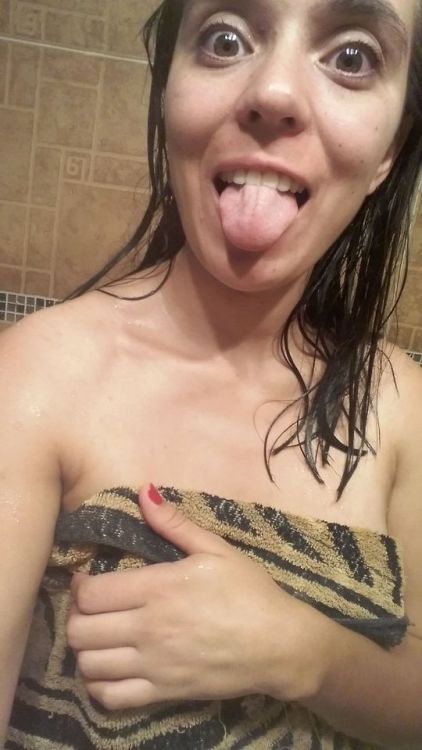allforme1000: sweetldstemptation: Hot sistermissionary OMG! She is hot!