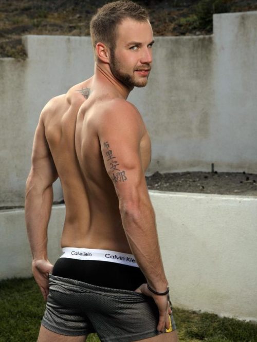 somenaughtylad:  Chris Bines