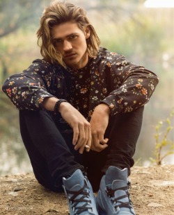 debriefed:Screen Hotties: Will Peltz