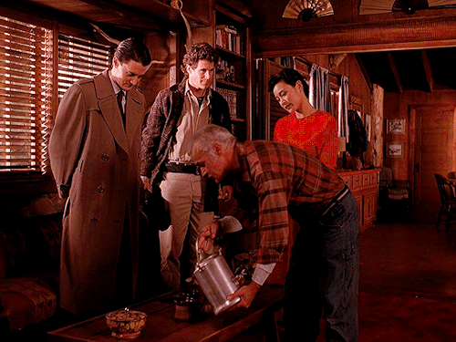 sunkenship: Twin Peaks, 1x02  Diane, 6:18 AM, room 315, Great Northern Hotel here in Twin Peaks.