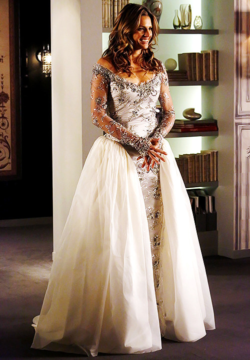 breathlifein:Kate Beckett x bride drresses aka third time’s the charm“Yeah. We thought she would com