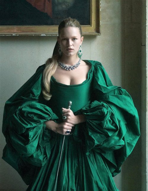 leah-cultice:Anna Ewers by Charlotte Wales for Vogue Paris Dec/Jan 2019.20