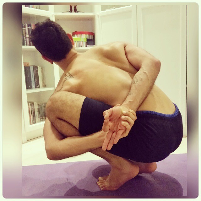 yogamen:  IG @erdemgulova