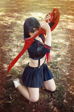 hotcosplaychicks:  Ryuko Matoi - Kill La Kill by Natsuno-Yuuki Check out http://hotcosplaychicks.tumblr.com for more awesome cosplay