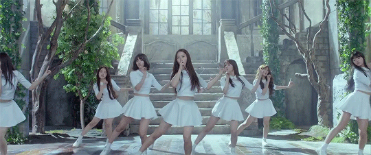 seunqyoun:  closer 