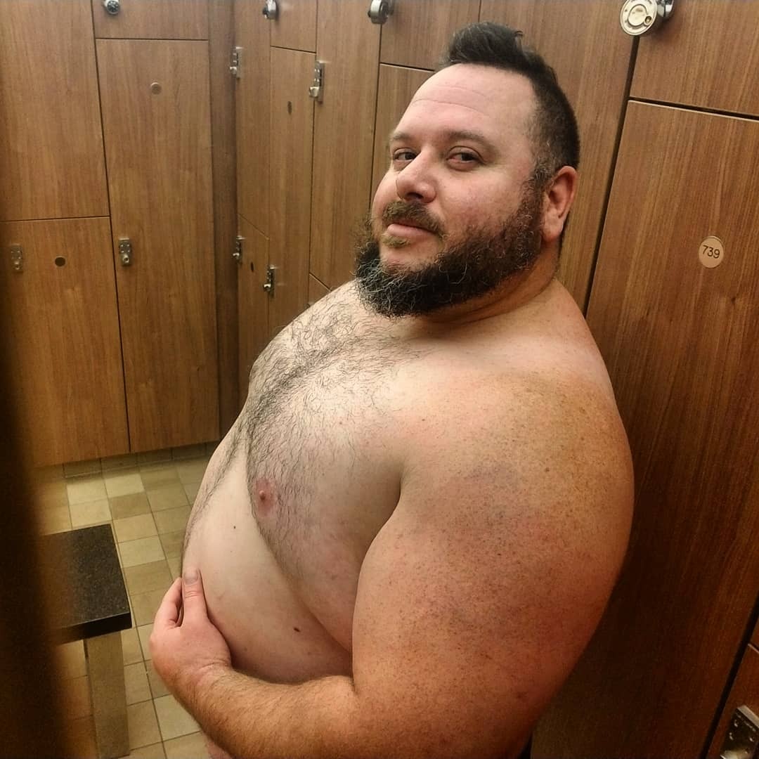 bearchaser: thethicken:     Was feeling chesty last night   OH. DAMN. 