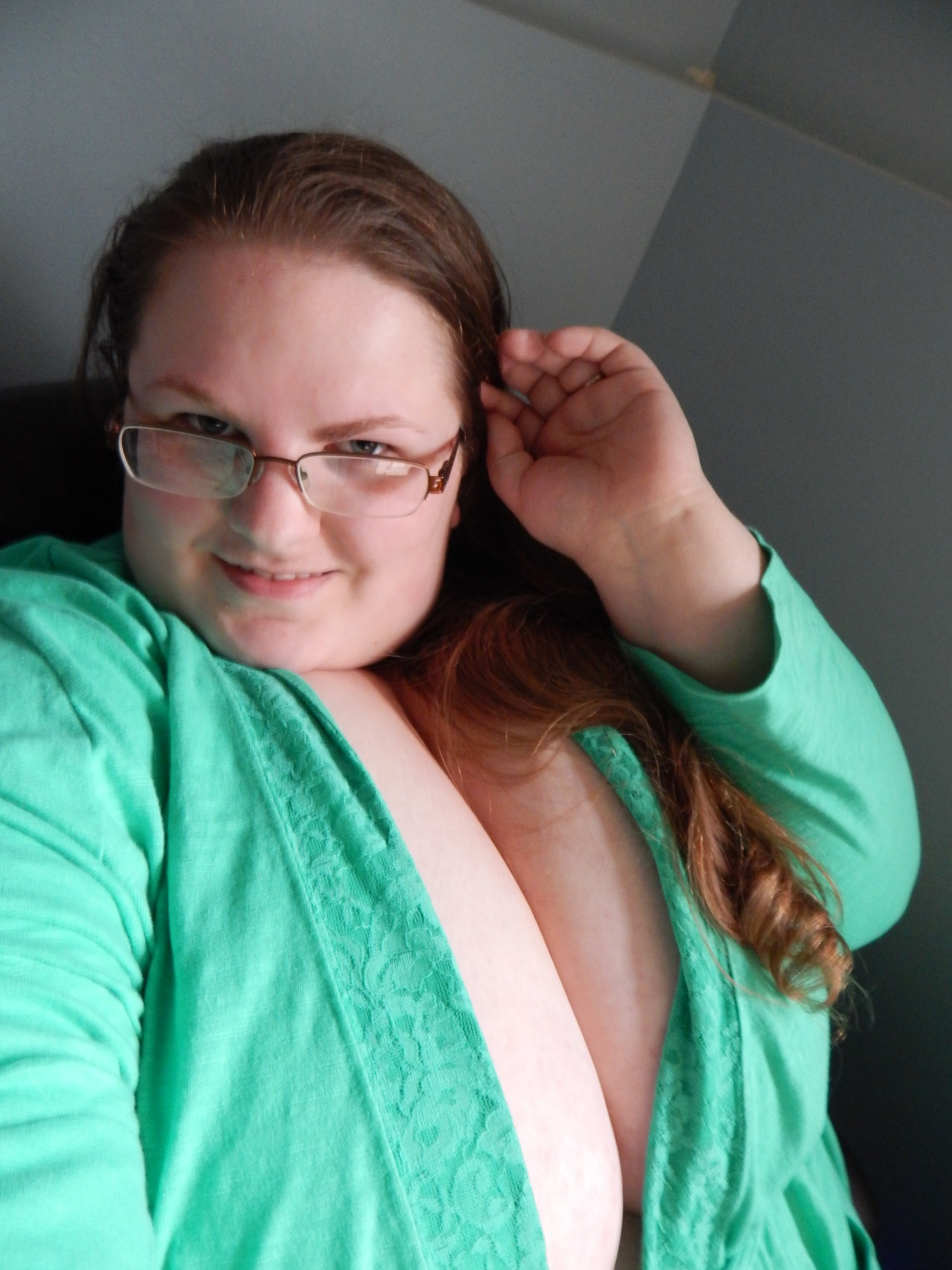 fatturnip:  Lounging in my robe today… 