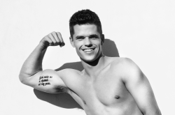 celebpits:  Max Carver 