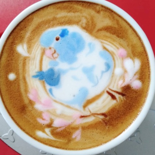 Porn photo itscolossal:  Feathered Latte Art Features