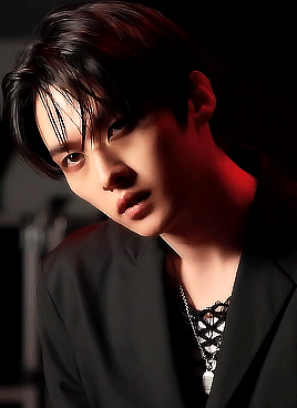 LEE KNOW X 'ATE' ERA