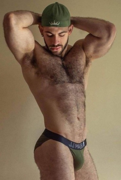 macho-xavier-xxx: