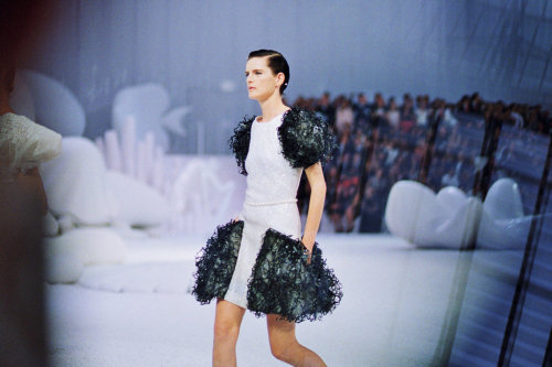 girlannachronism:Chanel spring 2012 rtw by Schohaja